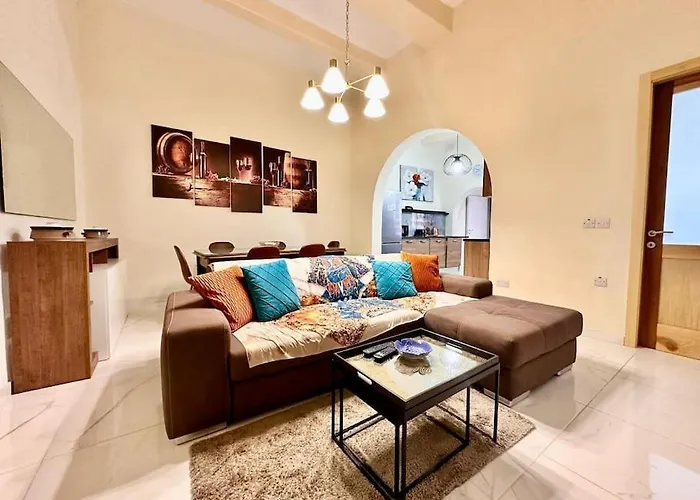 Charming Townhouse With Rooftop