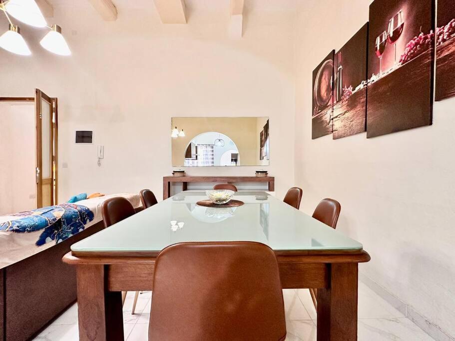 Charming Townhouse With Rooftop Sliema